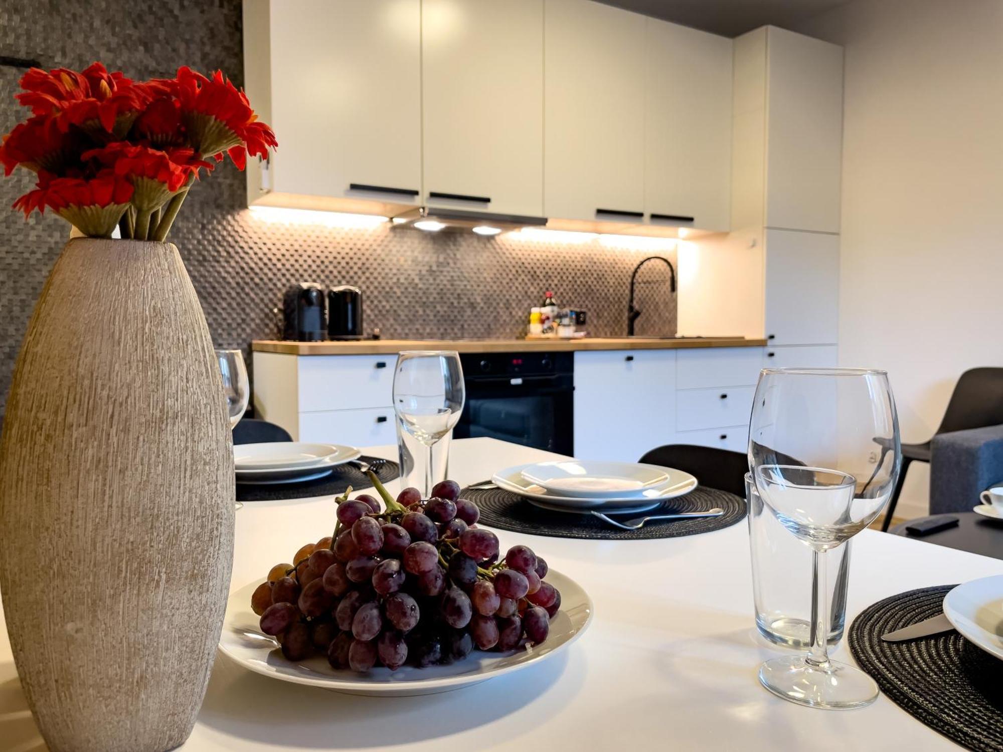 Urban Apartments Premium No 3, Free Private Parking, Self Check-In Chorzów Exterior foto